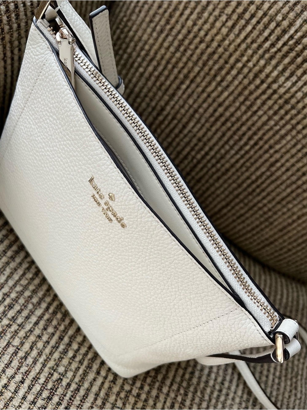 Leila Medium Crossbody -Meringue - Picture 10 of 12